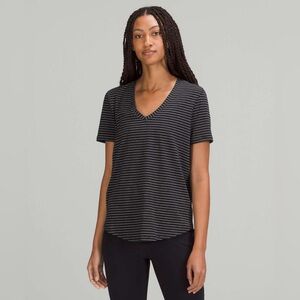 Lululemon Love V-Neck T-Shirt Synchronise Stripe Black White